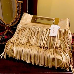 💥🔥HOST PICK🔥💥NWT Gold tasseled handbag